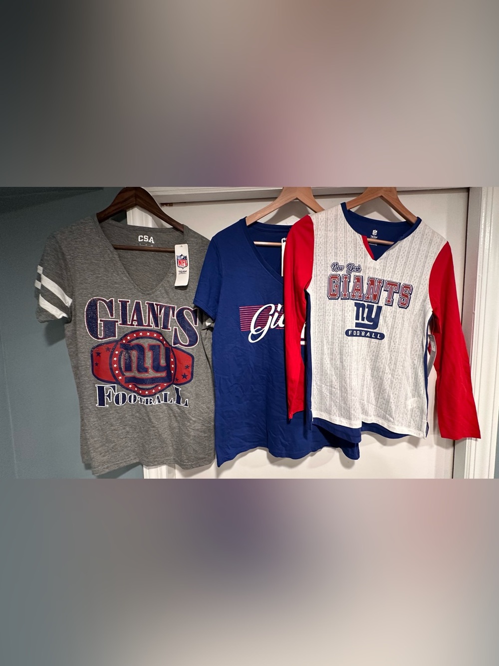 NFL Womens New York Giants Gray, Blue & Red Sleeve Tee Bundle